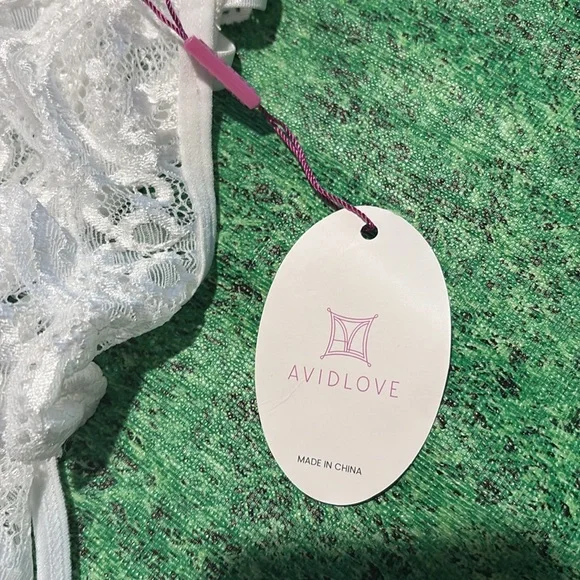 NWT avidlove large white 2 pc lingerie with thong 1328 - Picture 4 of 6